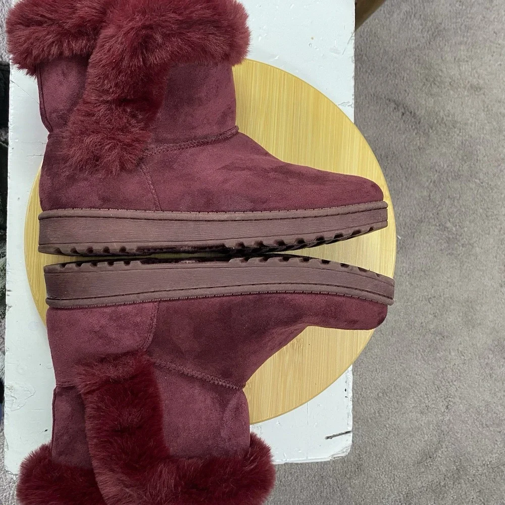 New SO Paulina Women's Size 8‎ Faux Fur Winter Boots - Burgundy Wine